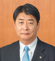 代表取締役社長　井上 任